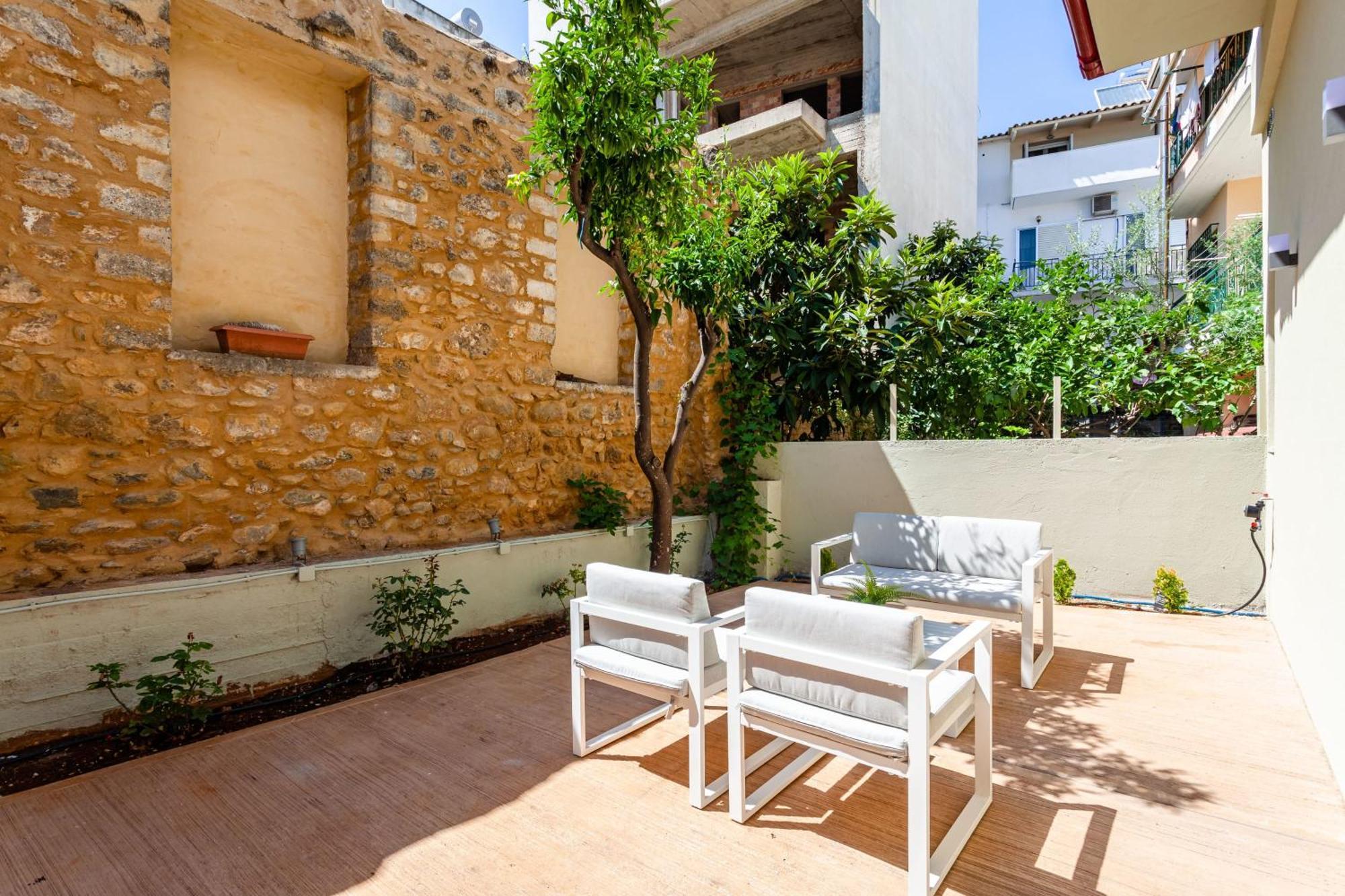 Kalamata Cosy Haven Hidden Gem In The City Center Exterior foto